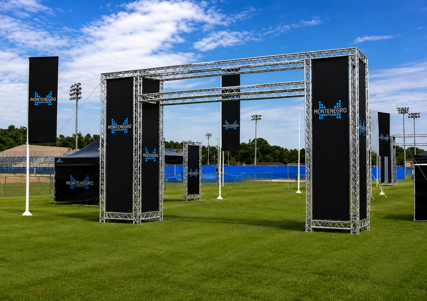 Estructura truss con banner