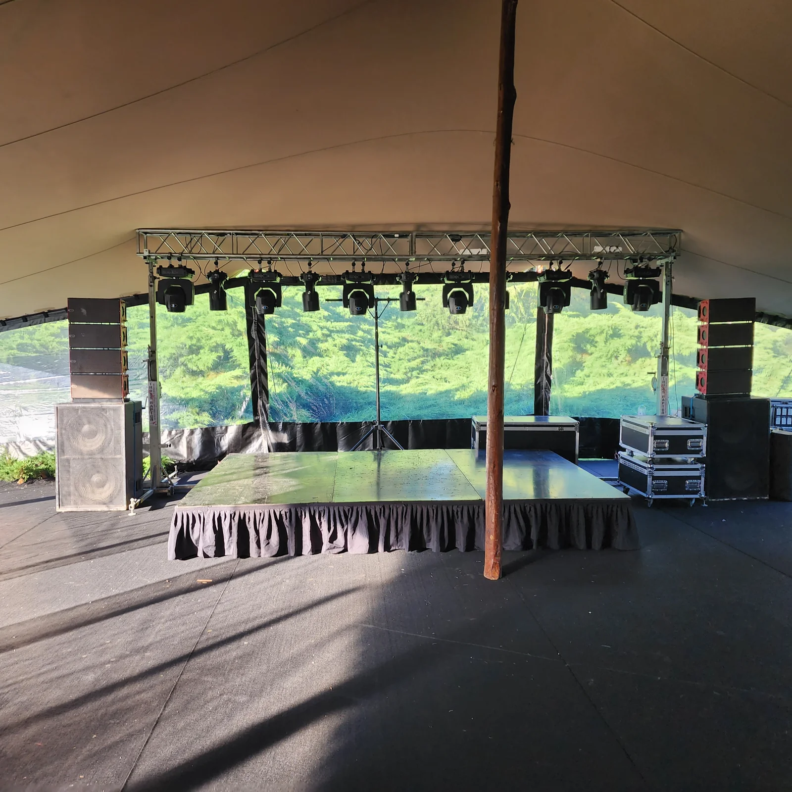Escenario montado