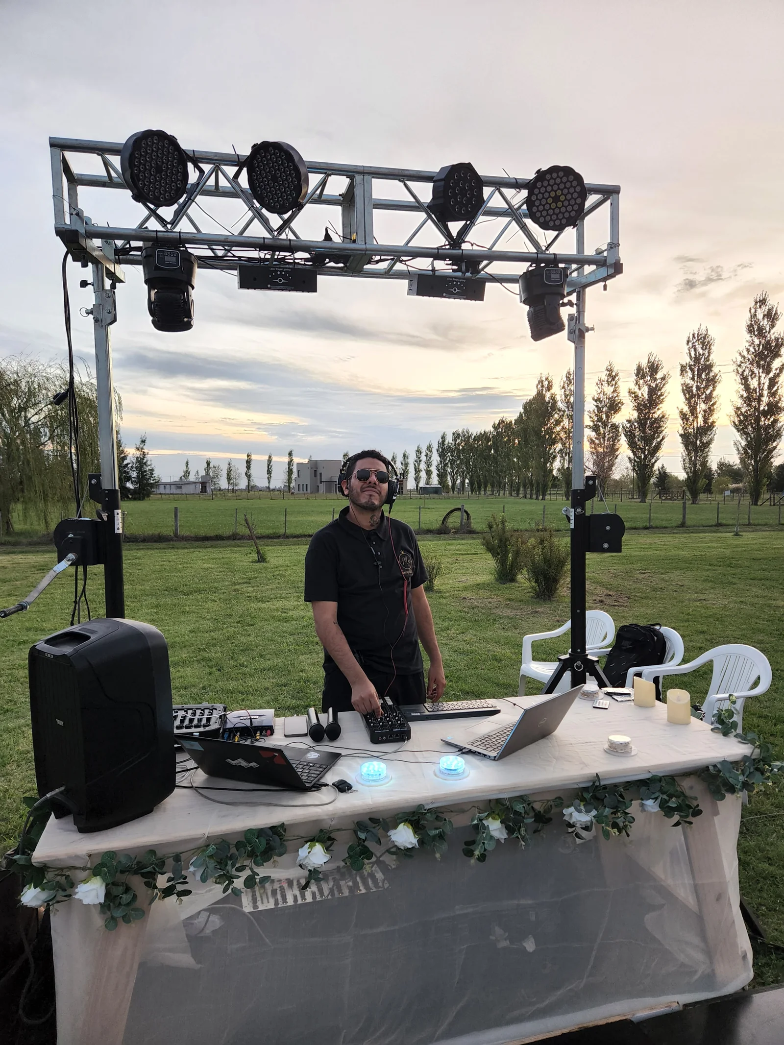 Iluminación en evento al aire libre